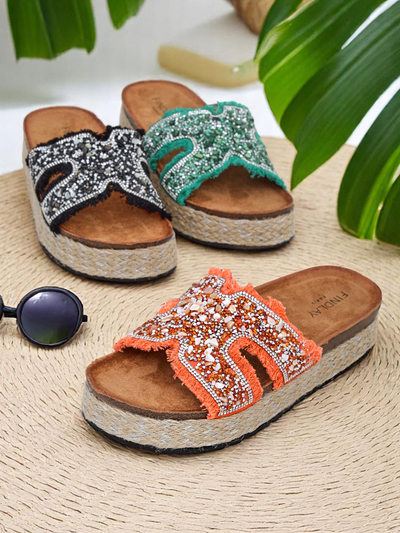 Royalfashion Chaussons pour femmes avec décorations Candy Candy