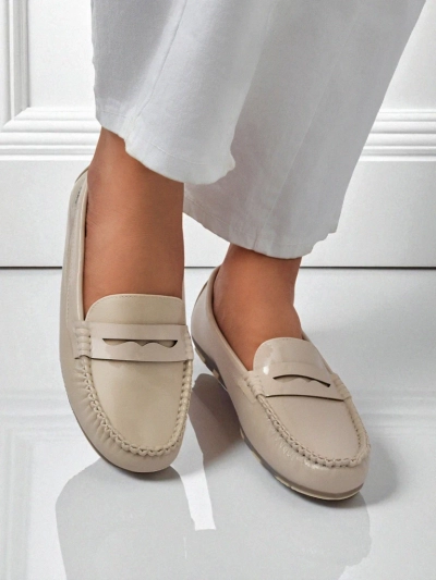 Mocassins pour femmes beiges Kallista - cuir écologique suédé premium
