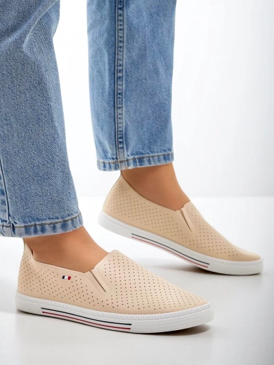 Royalfashion Chaussures femme à enfiler perforées Vielles