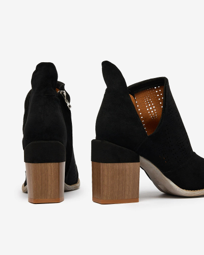 Royalfashion Bottes ajourées en noir Revivela