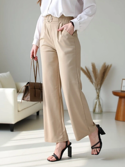 Pantalons larges pour femmes Royalfashion avec une boucle décorative