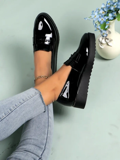 Mocassins en cuir verni pour femmes Royalfashion Arefel