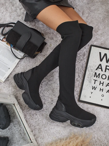 Longues bottes à enfiler pour femmes à semelle épaisse Ravmora