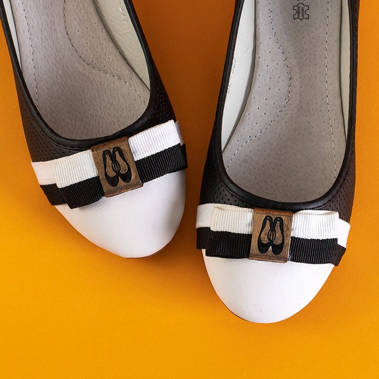 OUTLET Ballerines ajourées pour femmes noires à nœud Alemonia - Chaussures