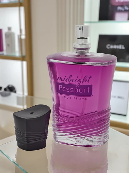 Inspirée de l'eau de parfum pour femme Midnight Passport
