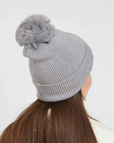 Chapeau rembourré pour femmes Royalfashion avec pompon
