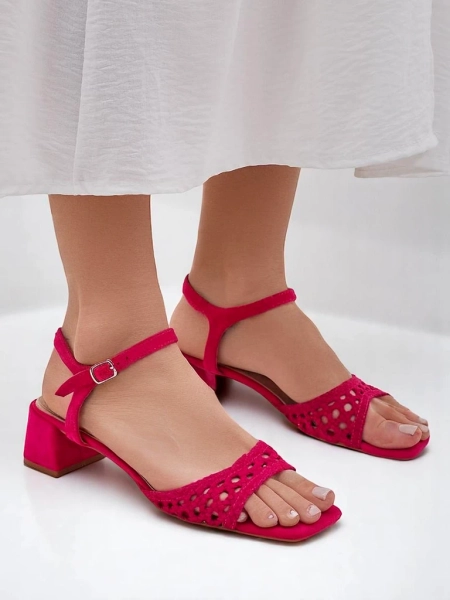 Sandales perforées pour femmes Royalfashion Azopi