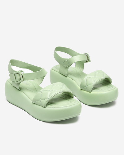 OUTLET Sandales compensées matelassées en cuir écologique pour femmes en vert Baloui. Chaussure