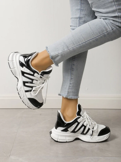 Chaussures de sport pour femmes Royalfashion sur une semelle épaisse Loness