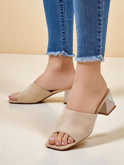 Mules pour femmes Royalfashion avec talons décoratifs Vollatie