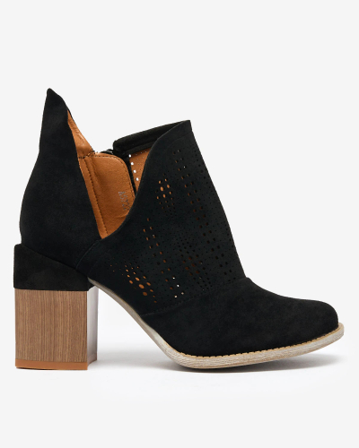 Royalfashion Bottes ajourées en noir Revivela