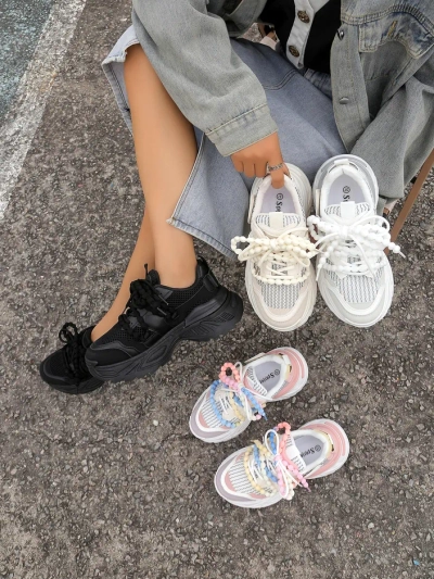 Chaussures de sport pour femmes Royalfashion sur une semelle épaisse Loness