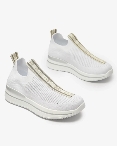 Chaussures de sport à enfiler pour femmes avec lettrage en blanc Cerppa- Footwear