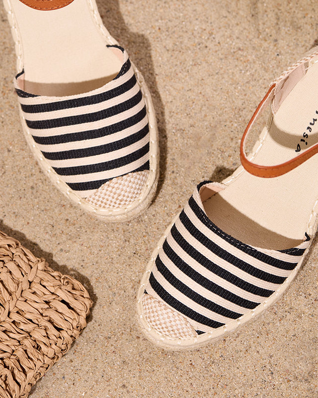 OUTLET Espadrilles femme noires à rayures sur le compensé Mecera - Chaussures