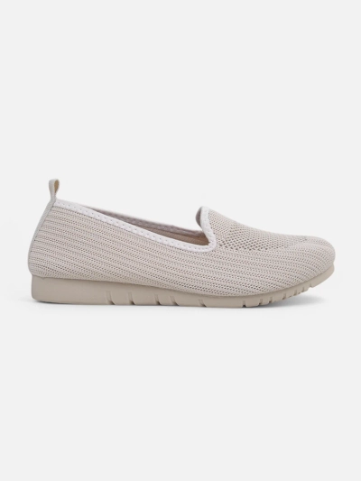 Moda Bella Chaussures beiges pour femmes à talons plats