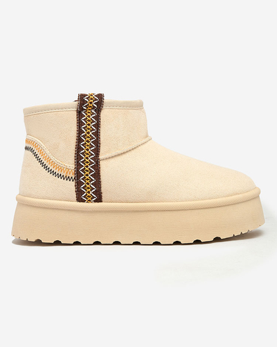 Royalfashion Bottes courtes pour femmes a'la bottes de neige avec ornement Erititta