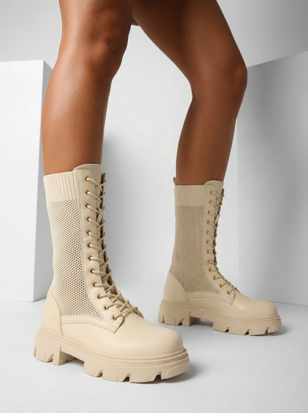 Royalfashion Bottes ajourées à lacets crème pour femme Buhomias