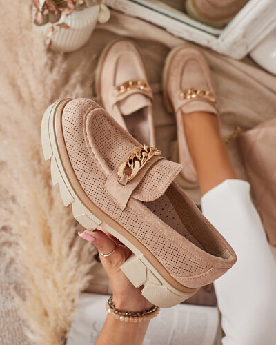 Mocassins en daim écologique avec décoration dorée en marron clair Zaffix- Footwear