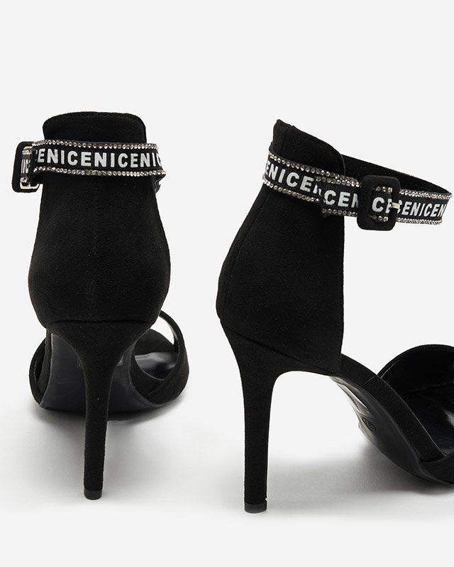 OUTLET Sandales pour femmes à talon haut en noir Opass-Shoes