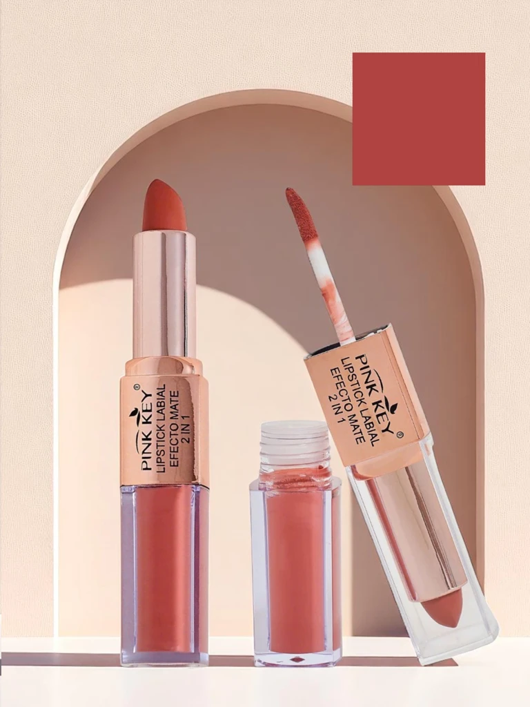 Rouge à lèvres mat en stick et en version liquide 2-en-1 Mousse à la fraise