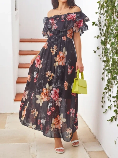 Robe longue à épaules dénudées pour femmes avec des manches courtes dans divers motifs floraux