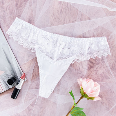 String femme en dentelle blanche - Sous-vêtements