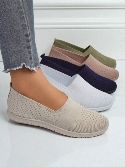 Slip-ons beiges pour femmes Callista - chaussures en tissu légères à semelle plate