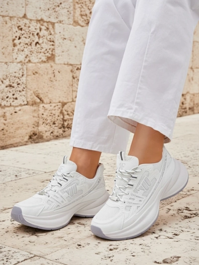 Royalfashion Baskets de sport pour femmes sur une semelle plus épaisse Roality