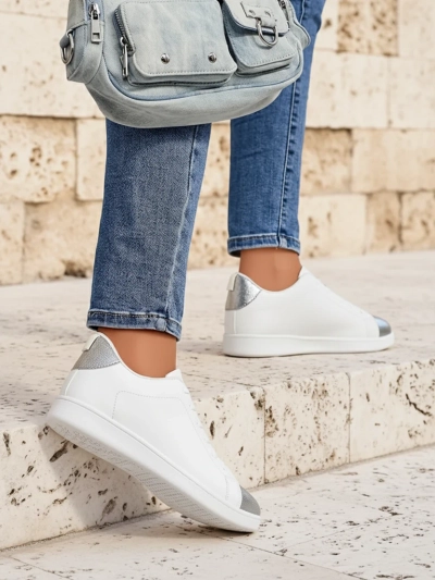 Baskets élégantes pour femmes Royalfashion Calista argent et blanc en cuir écologique