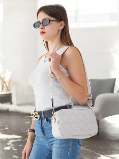 Royalfashion Petite sac à main matelassé pour femmes en cuir éco