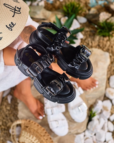 Royalfashion Sandales pour femmes noires à semelle plus épaisse Bannat
