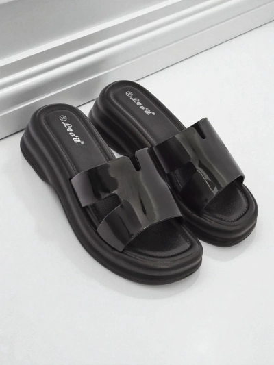 Royalfashion Sandales pour femmes à semelle épaisse Nova Gloss