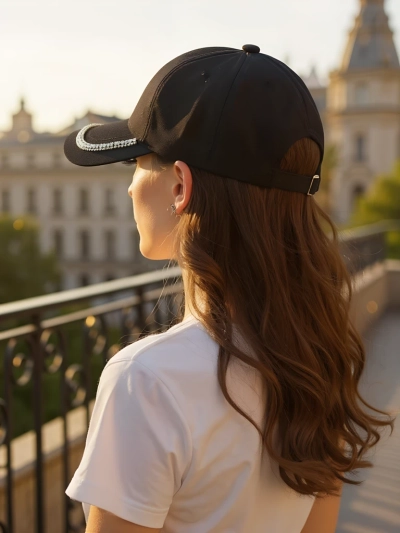 Casquette Royalfashion avec strass Glam Vibe