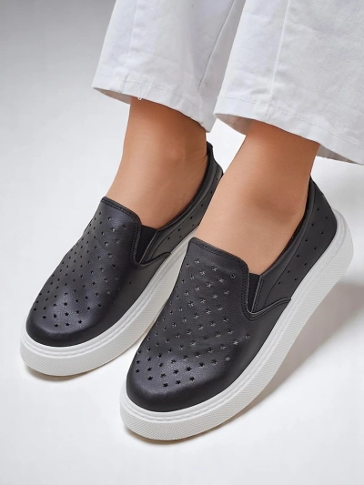 Royalfashion Chaussures à enfiler perforées pour femmes Emayla