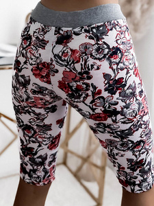 blanc || gris pigeon || rouge