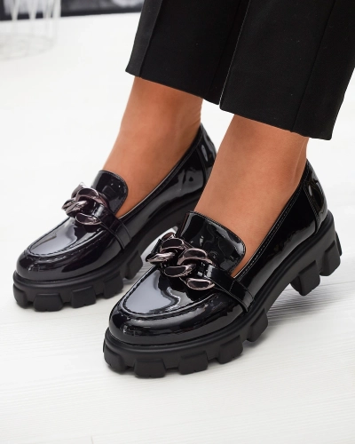 OUTLET Mocassins pour femmes en cuir écologique noir avec ornement Ivabos- Footwear