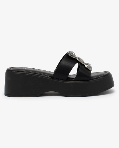 Royalfashion Tongs pour femmes noires embellies sur une semelle solide Norixi