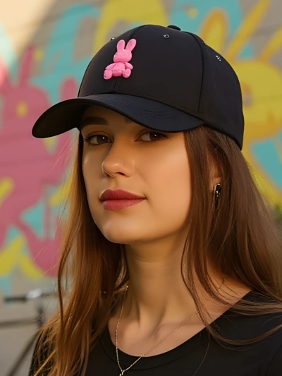 Casquette Royalfashion avec écusson Bunny Chic