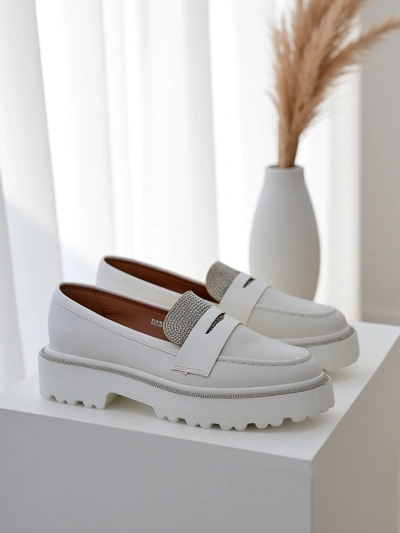 Mocassins pour femmes Royalfashion avec des strass Vinness