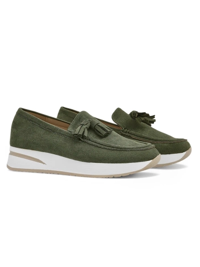 Aurelia Verde – Mocassins verts pour femmes en éco-daim sur plateforme compensée de 4 cm