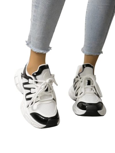 Chaussures de sport pour femmes Royalfashion sur une semelle épaisse Loness