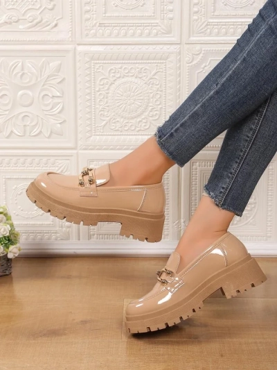 Royalfashion Mocassins en cuir verni pour femmes Arieda