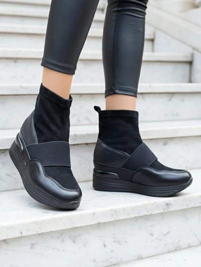 Bottines slip-on femme noires avec embossage Keleda - Chaussures