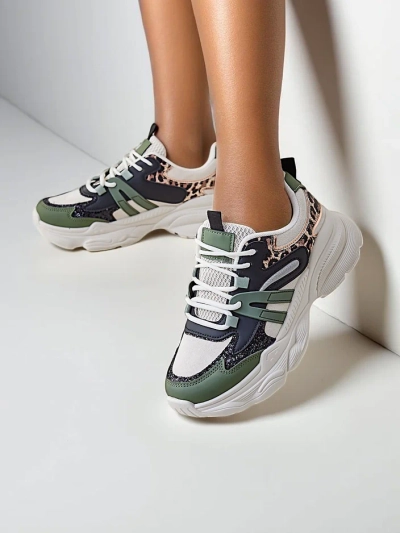 Baskets sportives Royalfashion pour femmes sur une semelle plus épaisse Aimo
