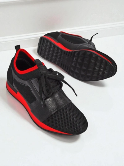 Sneakers pour femmes Artemida Nero en tissu et cuir écologique avec accent rouge
