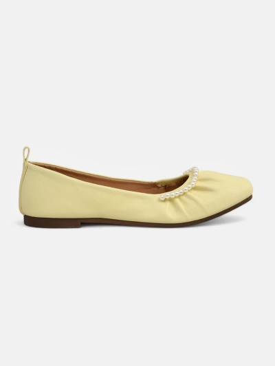 Ballerines pour femmes Aurelia Bella de couleur jaune en cuir écologique