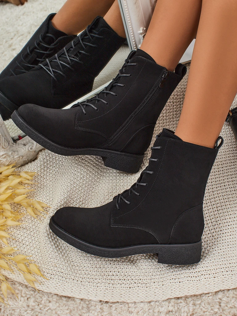 Bottines lacées mates en cuir écologique pour femmes Treviline