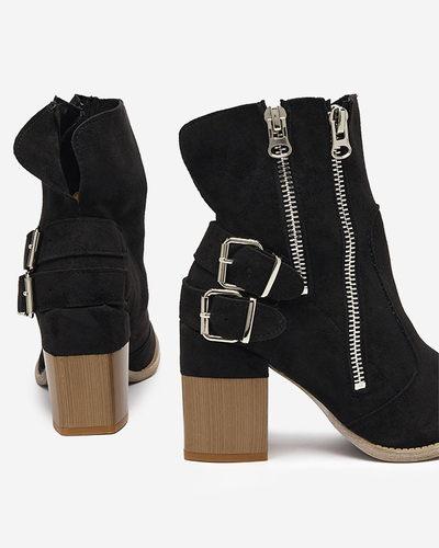 Bottes pour femmes sur le poteau en noir Ferrgo- Footwear