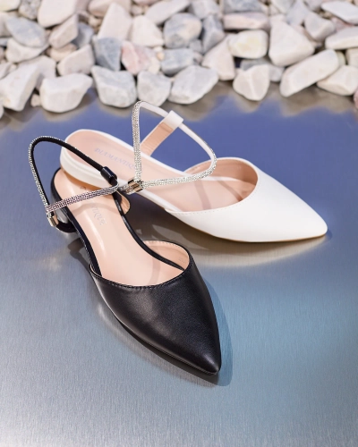 OUTLET Royalfashion Noir Sandales à talon plat à semelle chatoyante pour femme