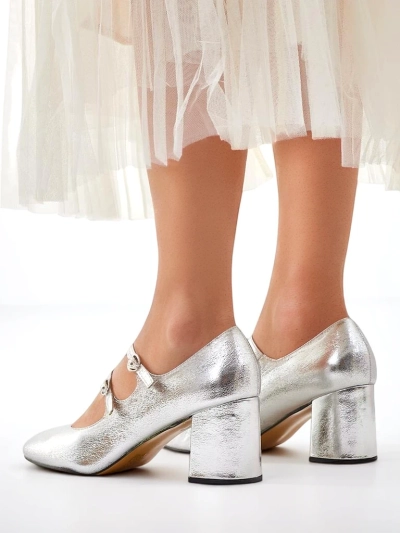 Chaussures à talon bloc en cuir verni pour femmes avec des brides Ovinna